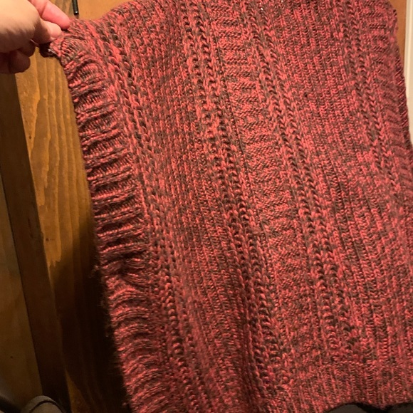 American Eagle Cape Sweater / Poncho - Picture 15 of 16